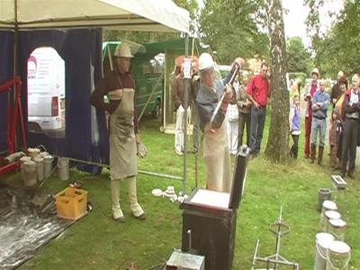 Overig - Demonstratie bronsgieten